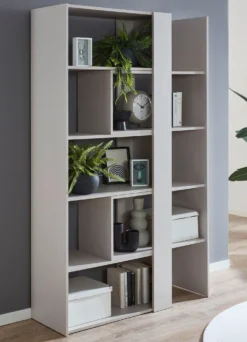Ausziehbares Wandregal mit modernem Design