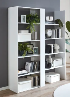 Ausziehbares Wandregal mit modernem Design