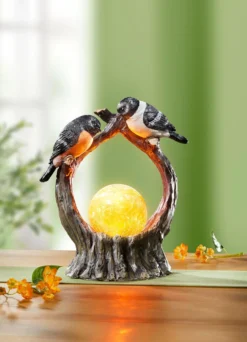 Beleuchtete Dekoration mit Vögel