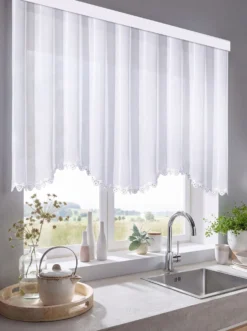 Blumenfenster-Store aus echter Plauener Spitze