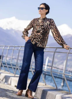 Bluse mit verspielten Volants