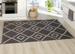 Brücken und Teppiche im natürlichen Sisal-Look