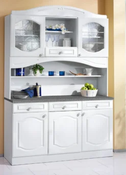 Buffetschrank mit profilierter Front