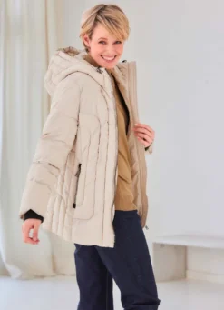 Funktionsjacke mit interessantem Stepp