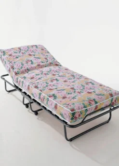 Gästebett mit Lattenrost und 4 Rollen
