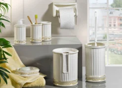 Handgefertigte Badezimmer-Accessoires aus Keramik