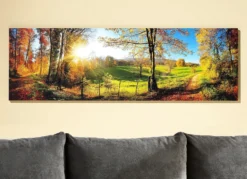 Hochwertige Kunstdruck „Zauberhafte Landschaft im Herbst“