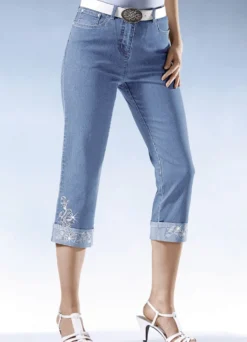 7/8-Jeans mit floraler Stickerei