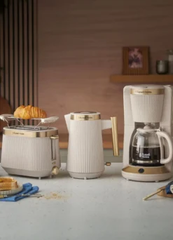 Kaffeemaschine „Brontë“ von „Russell Hobbs“