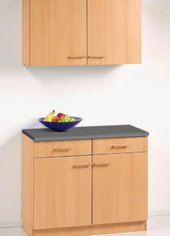 Küchenmöbel mit melaminharzbeschichteter Oberfläche