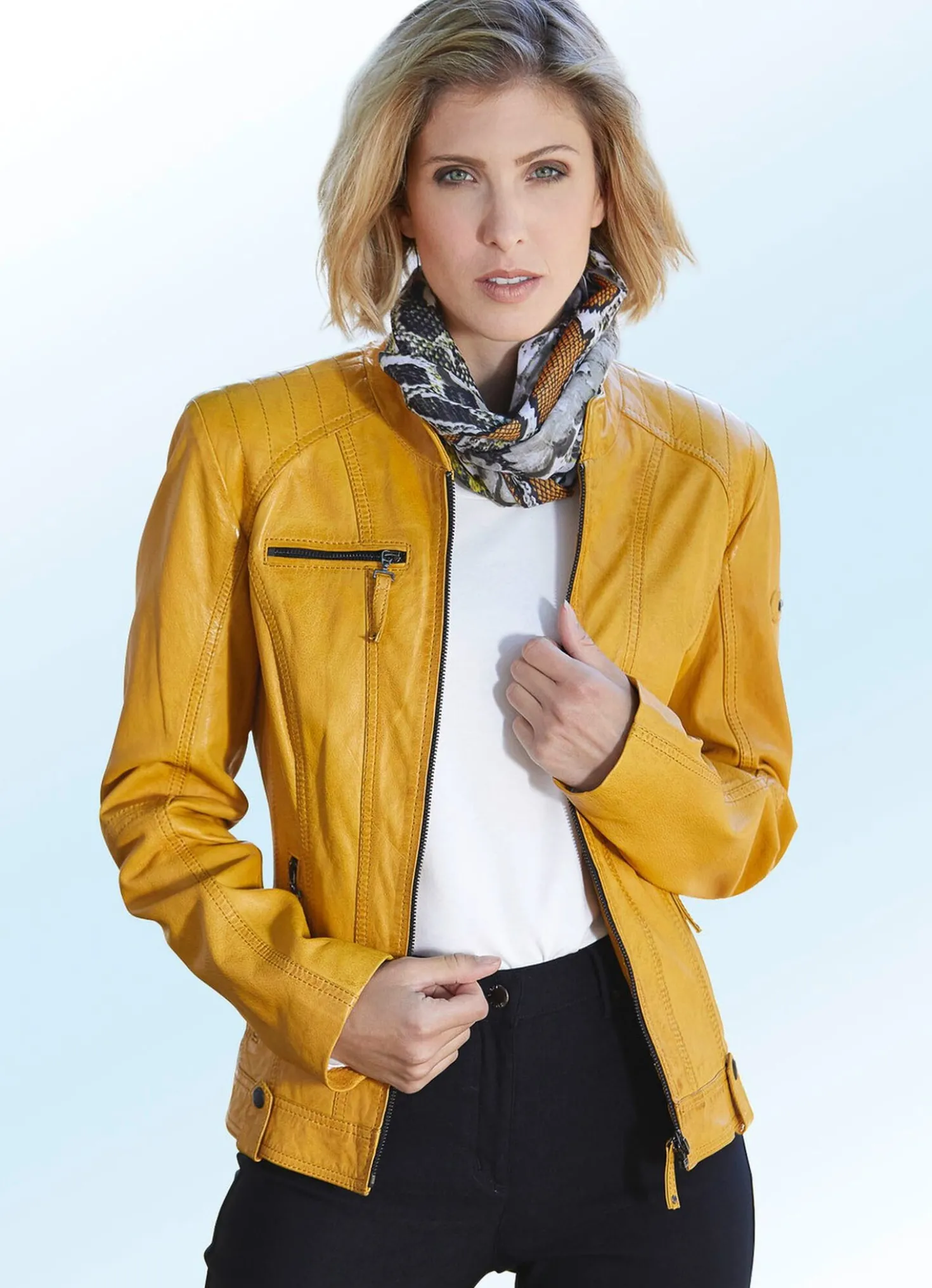 Lederkurzjacke von "Cabrini"