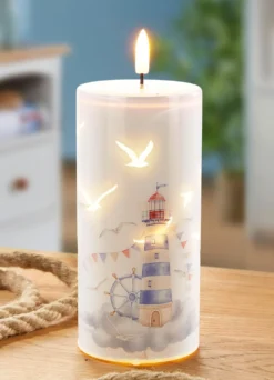 LED-Kerze mit Leuchtturm-Motiv