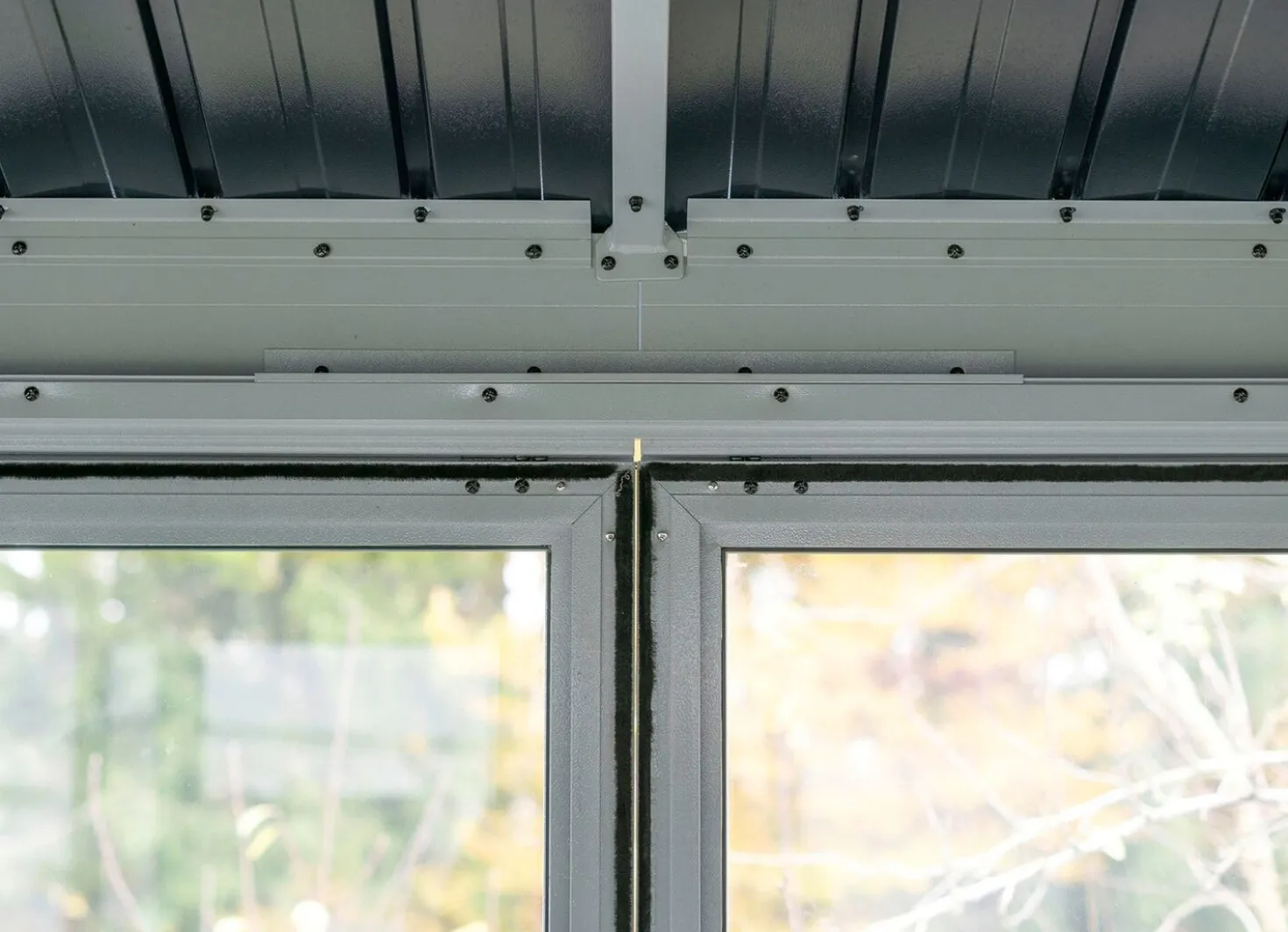 Pavillon "Olan" aus pulverbeschichtetem Aluminium