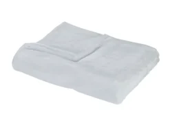 Schlafdecke und Kissen in samtiger Qualität
