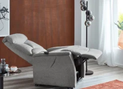 TV-Sessel mit Motor und Aufstehhilfe