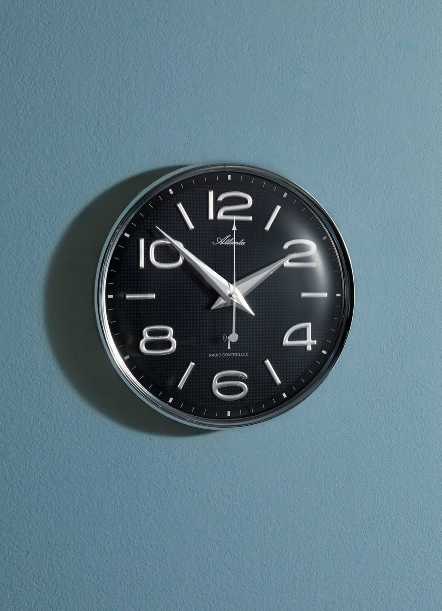 Wanduhr mit Funkuhrwerk