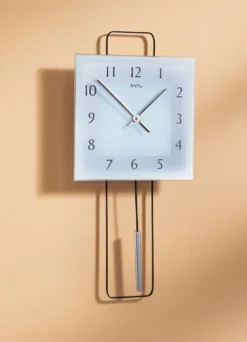 Wanduhr mit hochwertigem Quarzuhrwerk