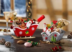 Weihnachts-Schlitten mit Weihnachtsleckereien
