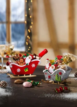 Weihnachts-Schlitten mit Weihnachtsleckereien